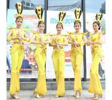 專業(yè)產(chǎn)品展示與禮儀策劃 打造卓越企業(yè)形象的雙翼